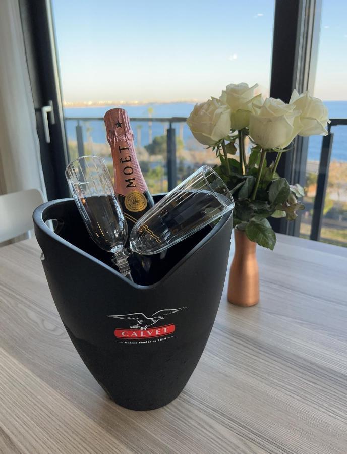 Only One Suites & Residences Анталия Екстериор снимка